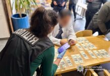 7 тис. доларів за «медлегенду» для уникнення мобілізації: в Одесі Нацполіція затримала лікаря (відео)