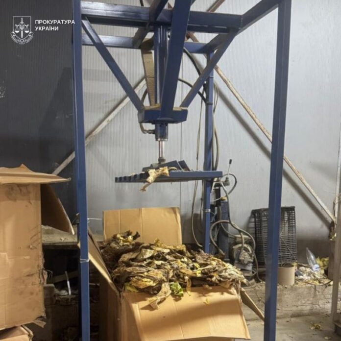 na-bukovini-vikrito-ta-pripineno-pidpilne-virobnictvo-tyutyunu